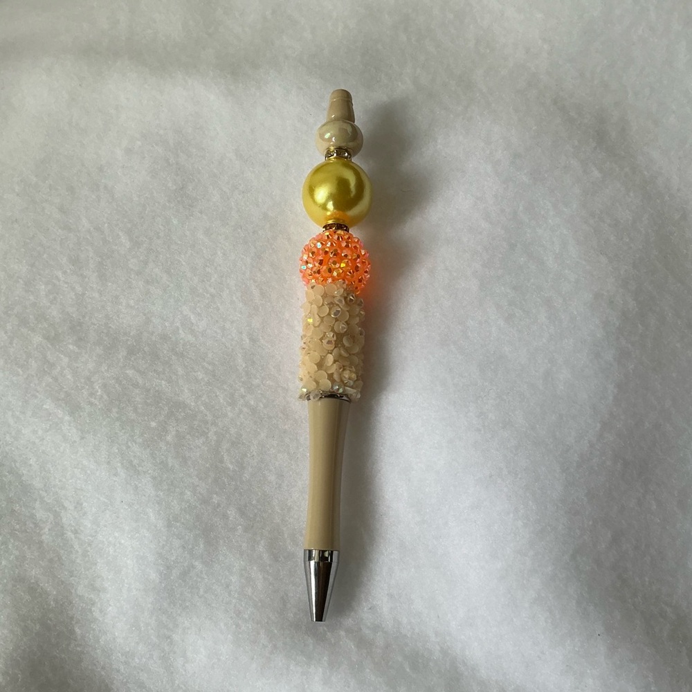 Beaded pen . - Picture 3 of 3